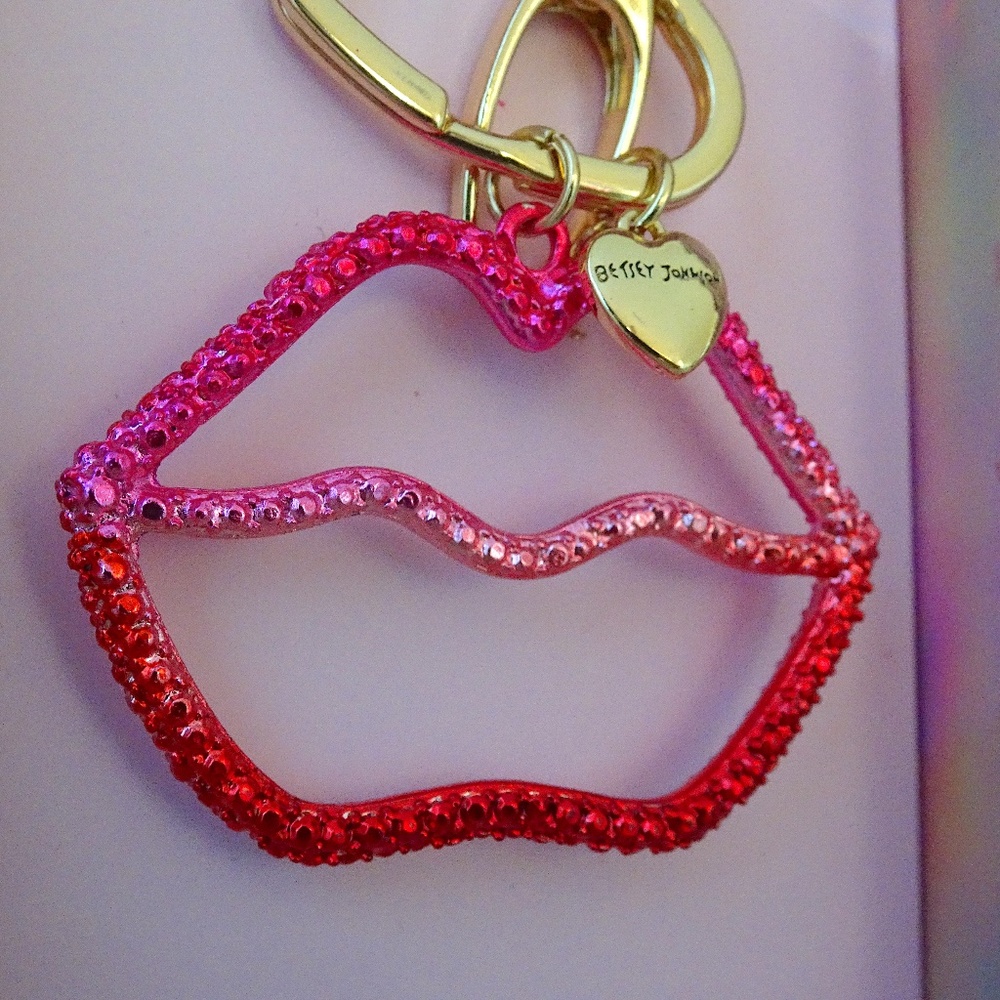 NEW Betsey Johnson Pink & Red Lips Bag Charm Keychain- Y2K McBling Style Jewelry - Picture 2 of 5
